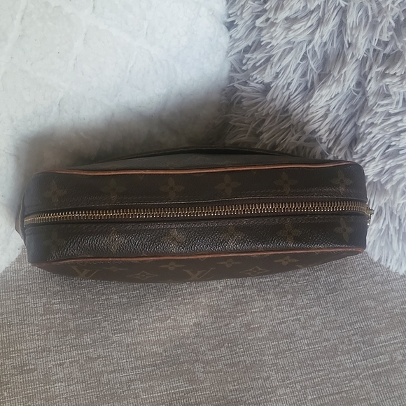 LOUIS VUITTON Compeigne 23 Clutch Monogram..Authentic!!! - Picture 5 of 11